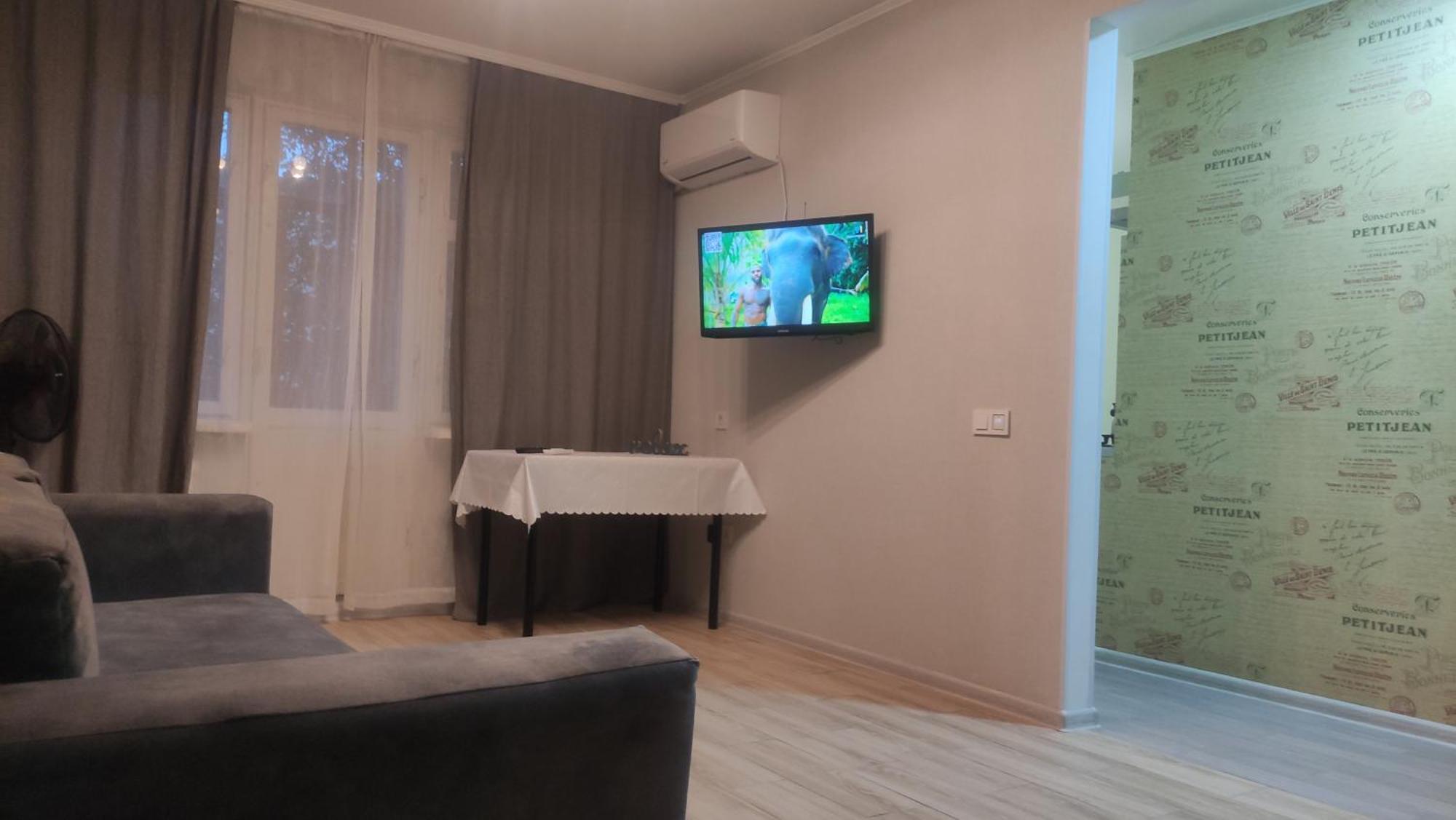 Apartment Near City Center On Peremohy Avenue 46 Chernihiv Exterior photo